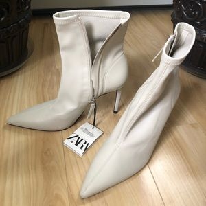 NWT White Leather Zara Booties